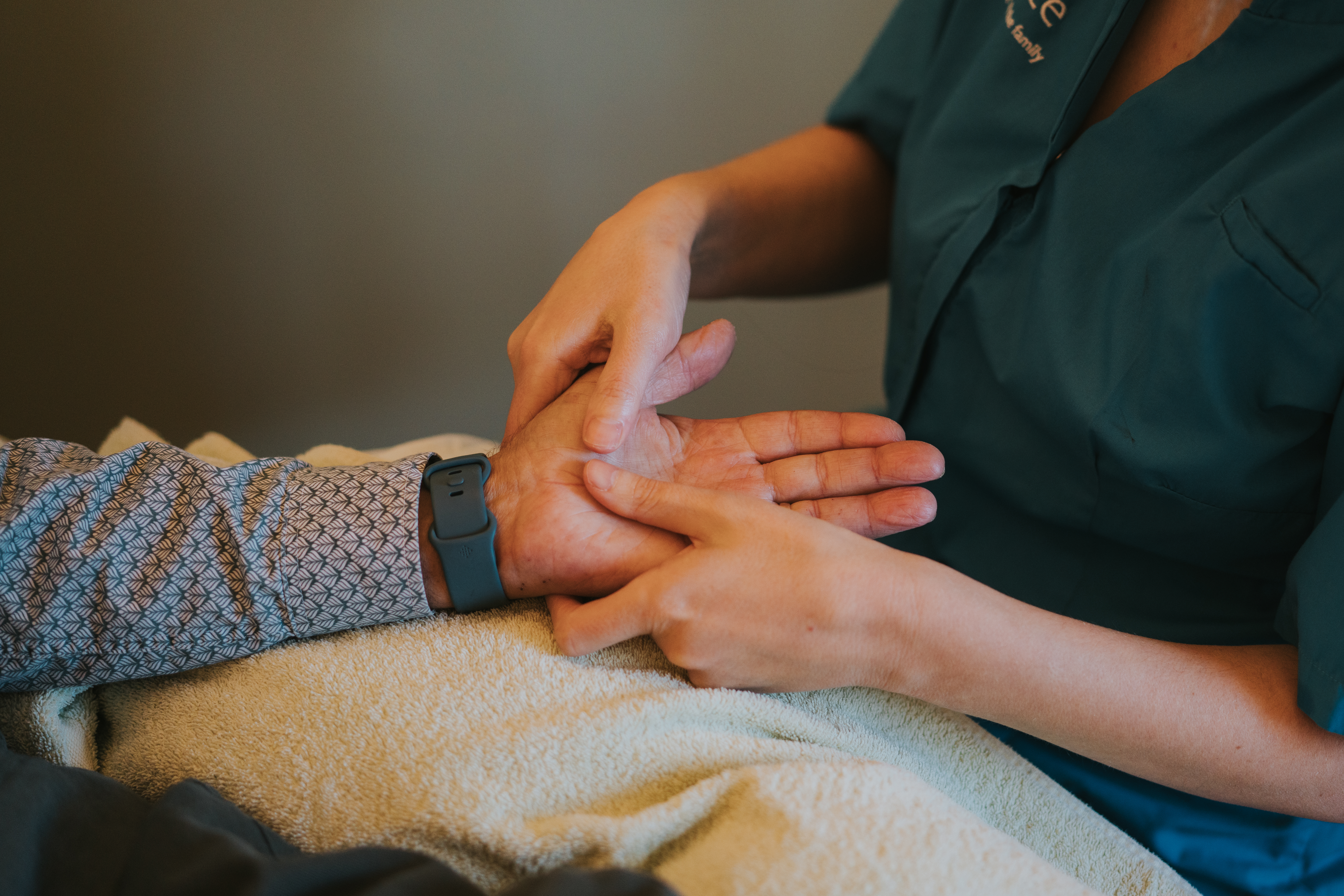 North Devon Hospice 26.01.2024 Reflexology High Resolution (20 Of 25) (1)